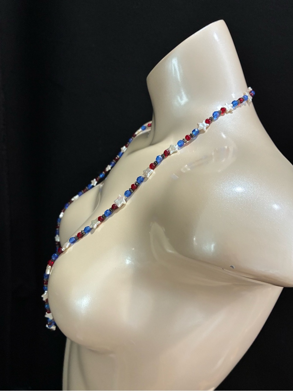 Handmade RD WH BL Austrian Crystal Beaded Star Shaped Baroque Pearl Necklace EUC - Picture 5 of 15